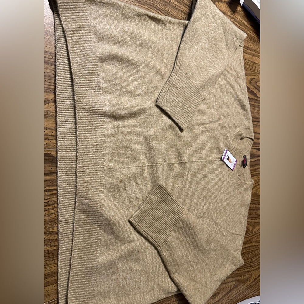 Vince Camuto Sweater